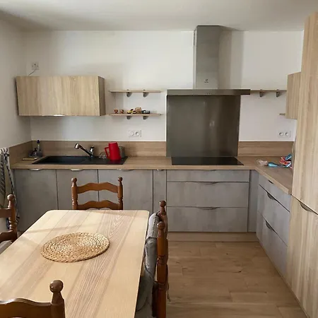 Holiday home Maison T4 Dans Ancien Corps De Ferme Avec Gaudies